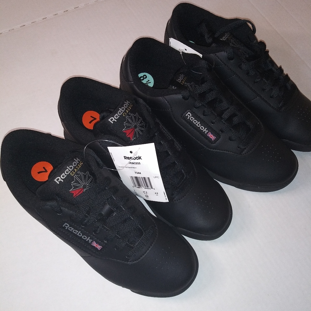 New Reebok Classics black leather size 7 New